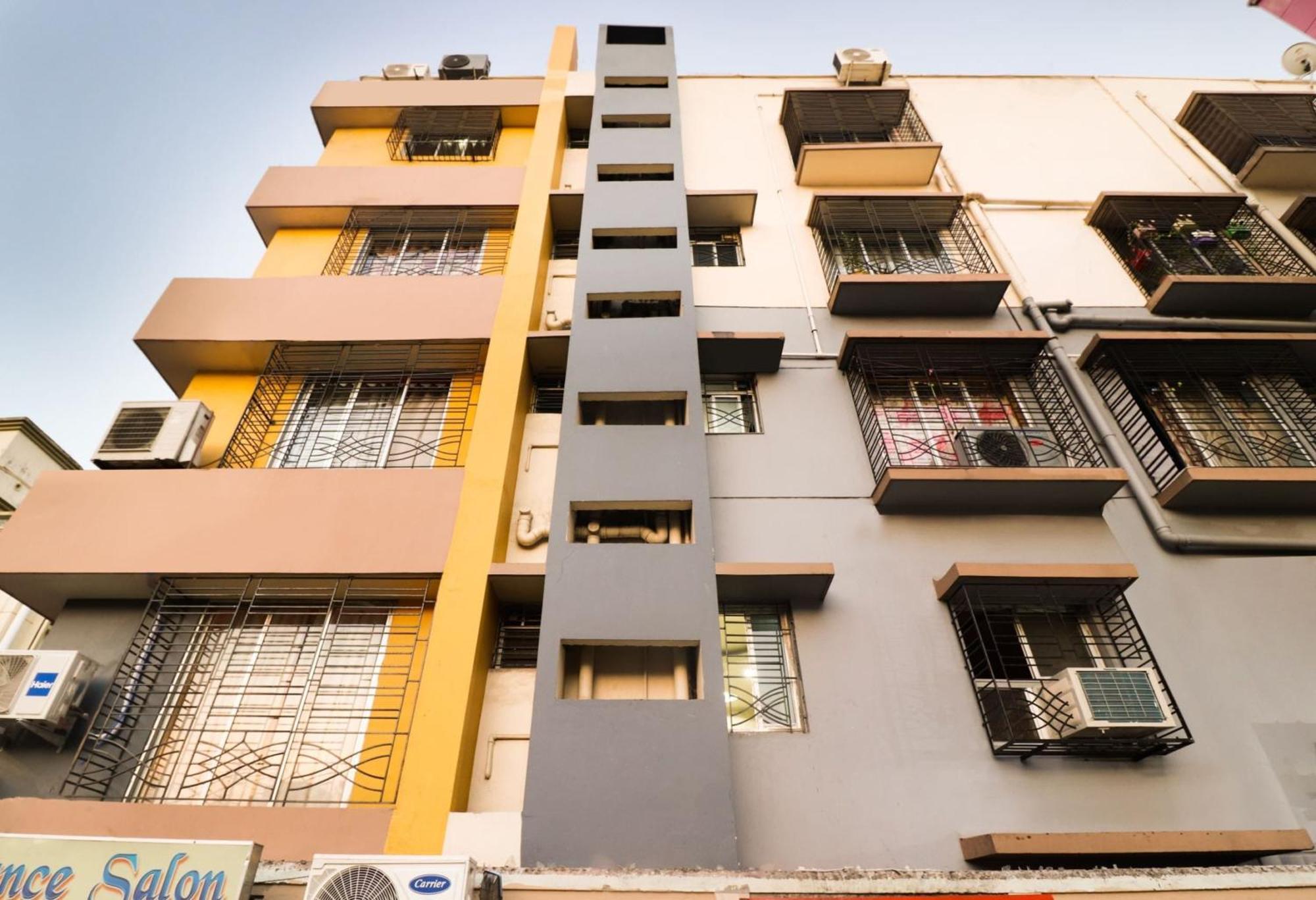 Hotel O Kuber Residency Near Birla Mandir Calcutta Buitenkant foto