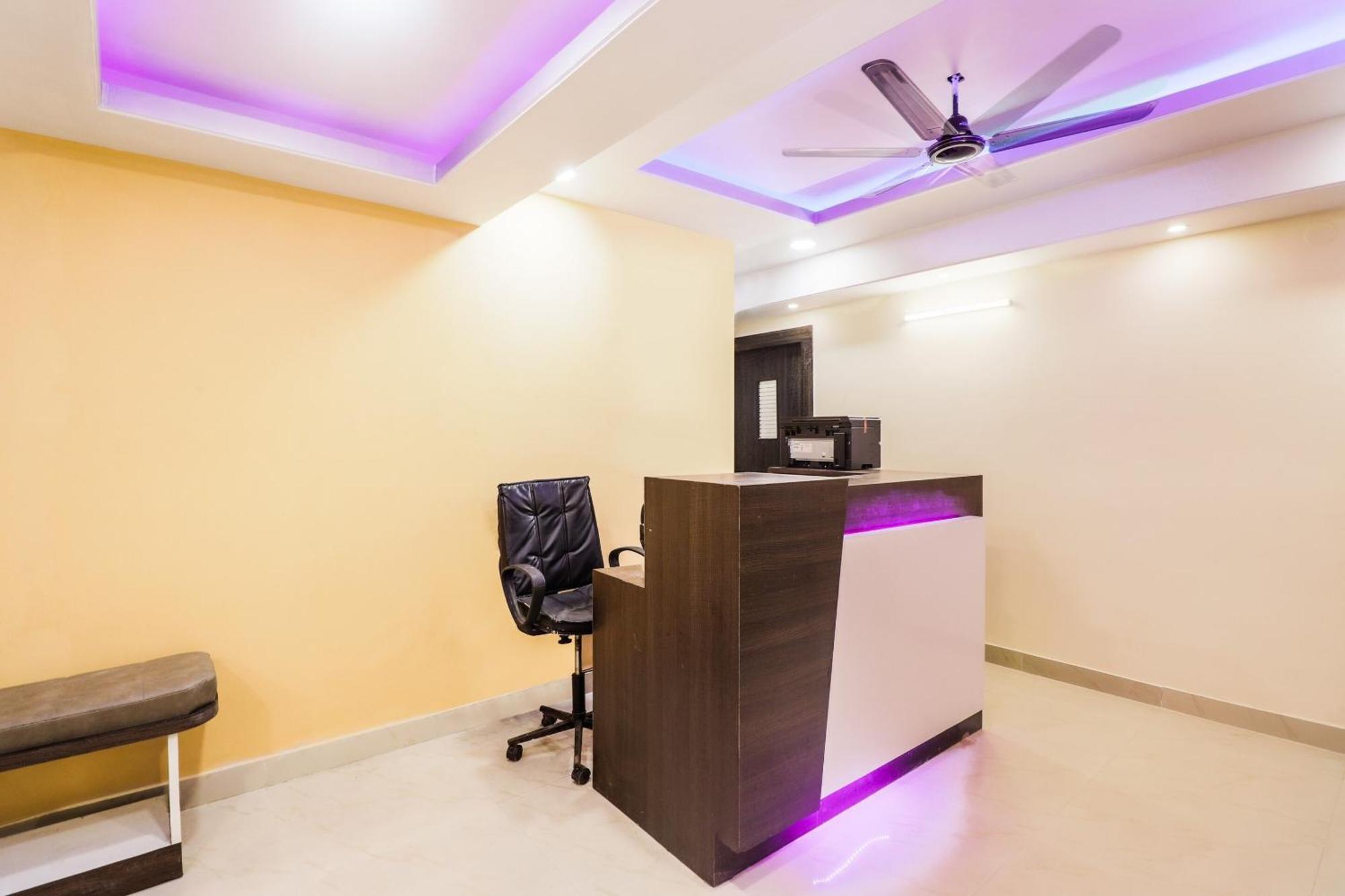 Hotel O Kuber Residency Near Birla Mandir Calcutta Buitenkant foto